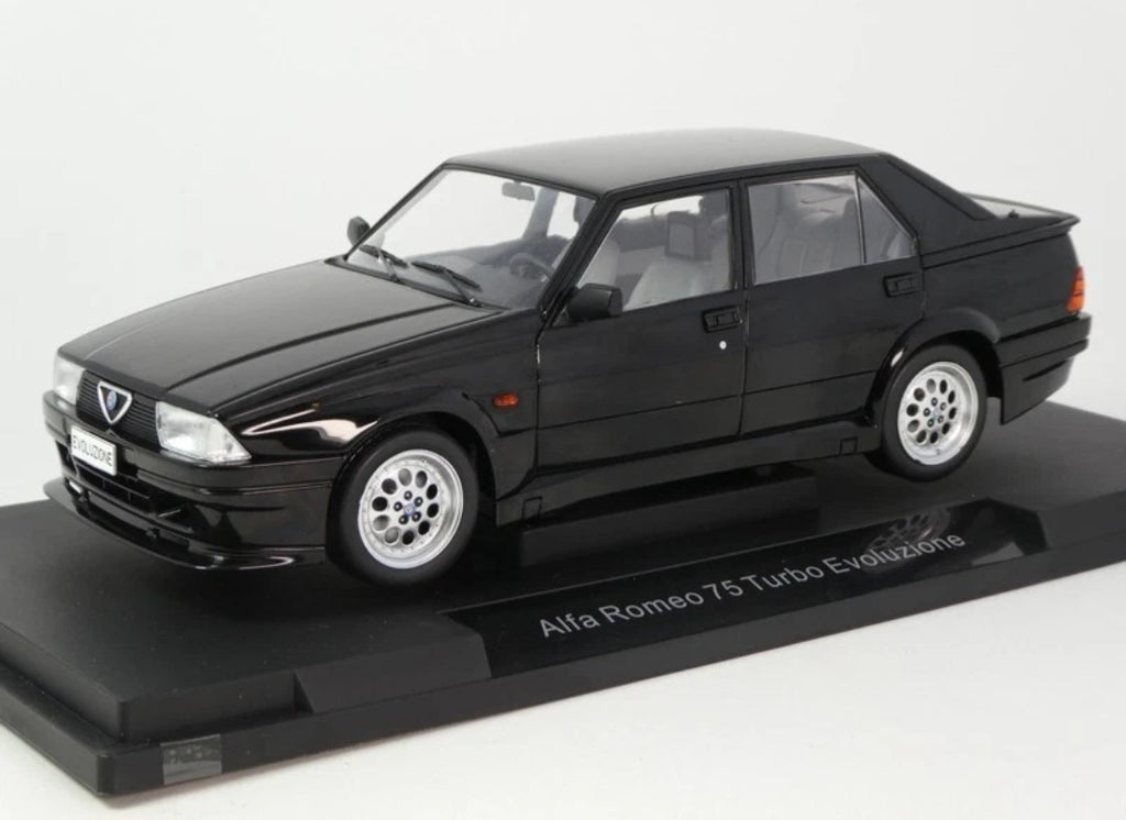 1/18 MCG Alfa Romeo 75 Turbo Evoluzione 1987 nera