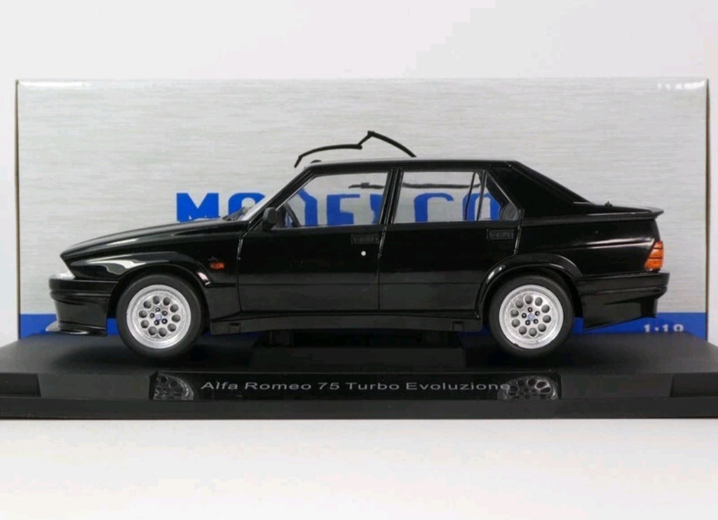 1/18 MCG Alfa Romeo 75 Turbo Evoluzione 1987 nera