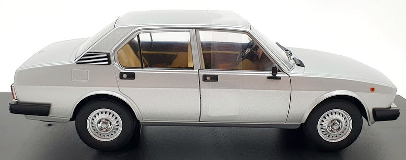1/18 Mitica Die-cast Alfa Romeo Alfetta berlina 2000L 1978 argento