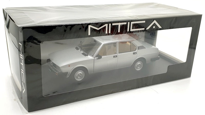 1/18 Mitica Die-cast Alfa Romeo Alfetta berlina 2000L 1978 argento