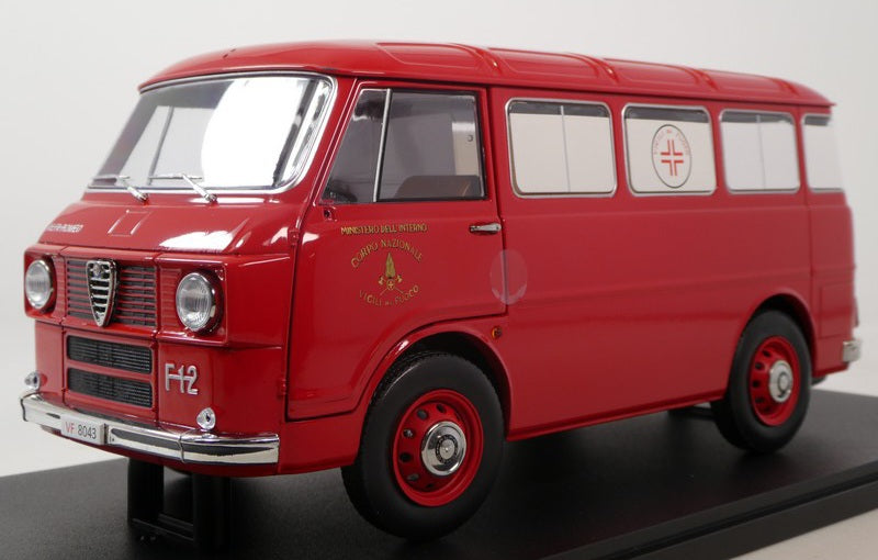 1/18 Mitica Die- cast Alfa Romeo F-12 Vigili del fuoco Ambulanza - Fire engine Ambulance 1968