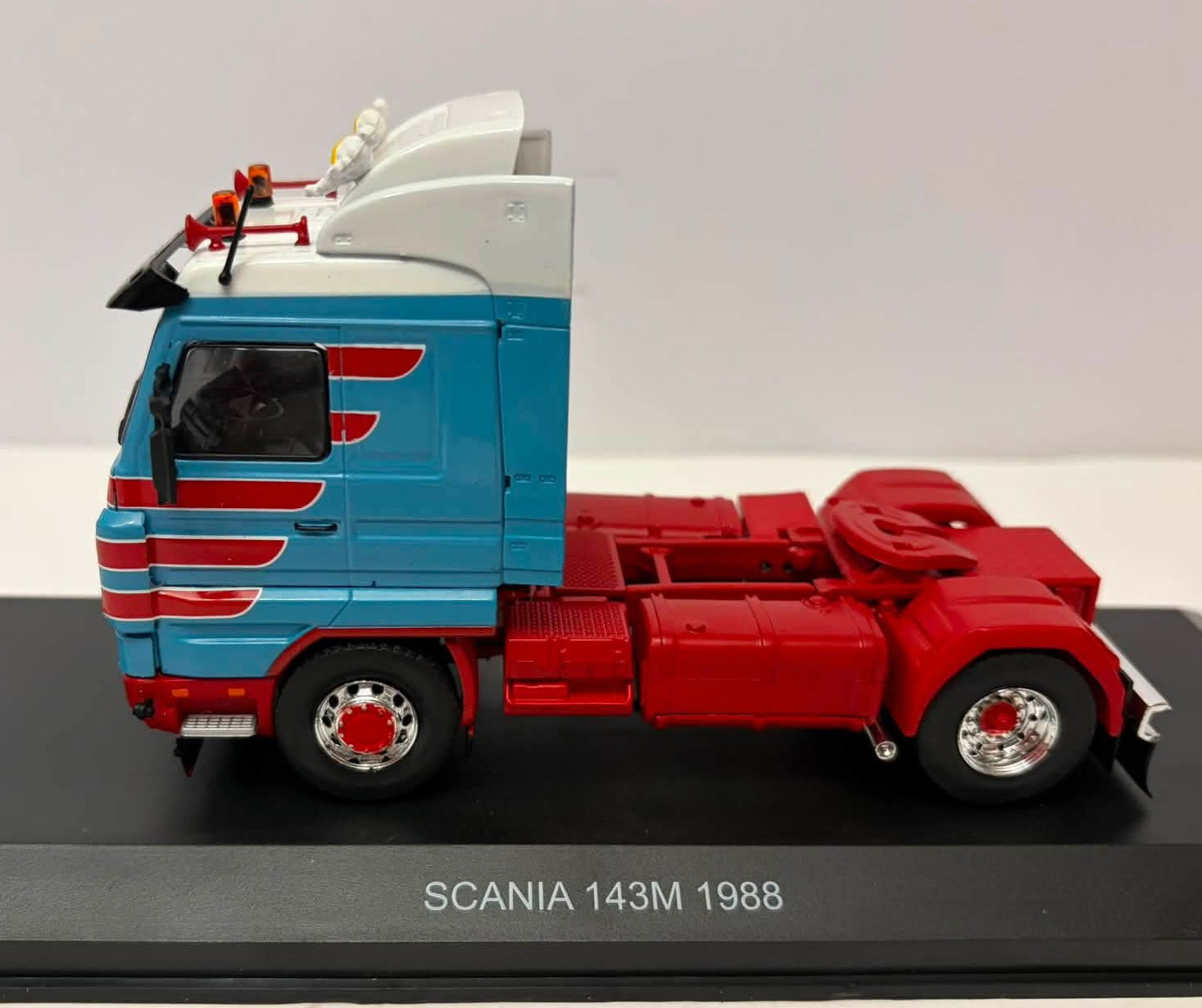 Modellino Scania R143-420 Streamline 1/43 Camion Truck Tuning