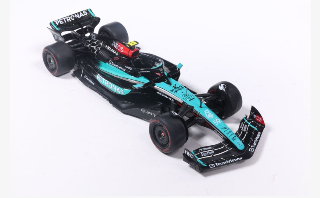 Modellino F1 Mercedes-Amg F1 W15 E Performance Lewis Hamilton 2024 Singapore 1:24