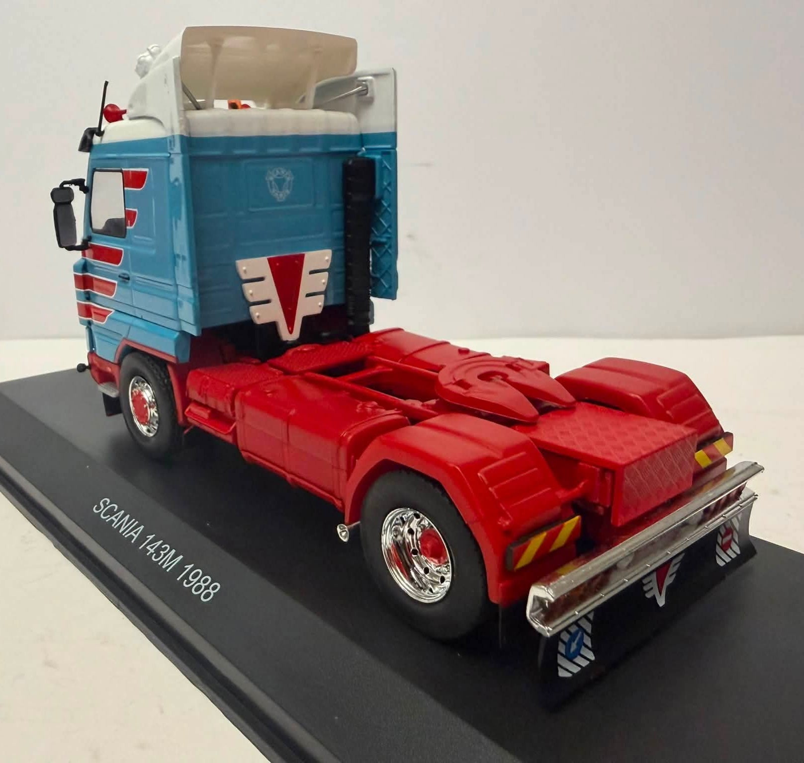 Modellino Scania R143-420 Streamline 1/43 Camion Truck Tuning