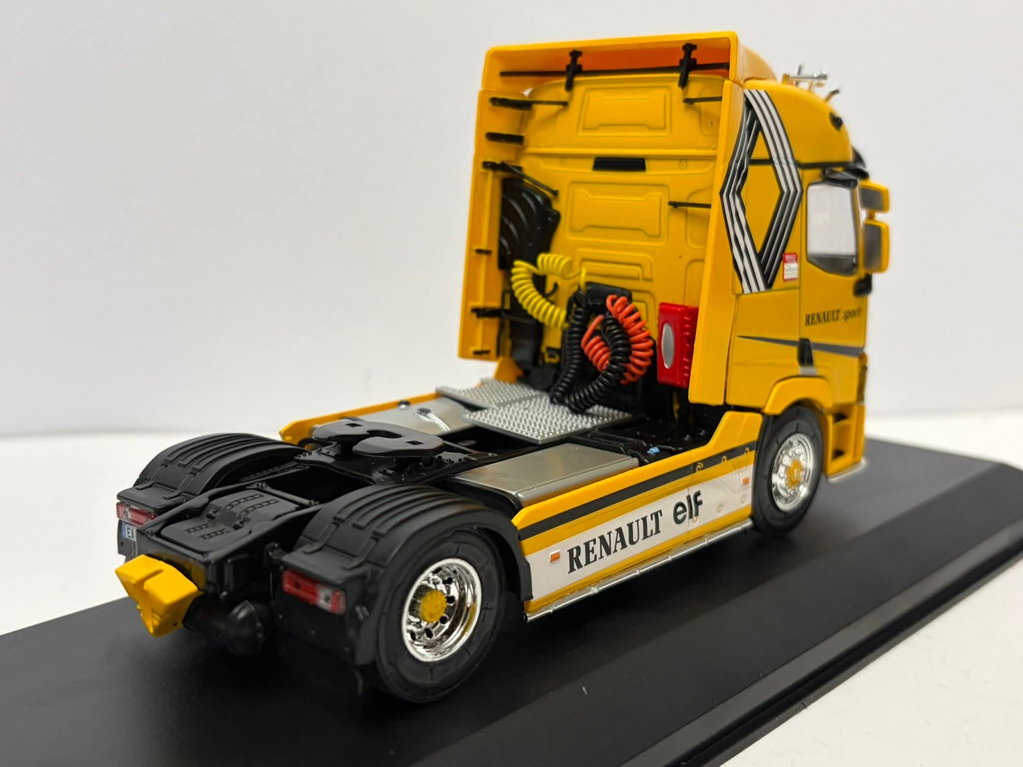Camion Truck Tuning - Renault T High Renault Sport - 2013 - Modello in Scala 1:43 - Nuovo
